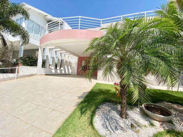 Casa a venda no Condominio Villagio das Flores com 3 suites, sendo 2 piso terreo