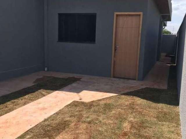 Casa à Venda – | 2 Quartos sendo1 Suíte, 2 Vagas