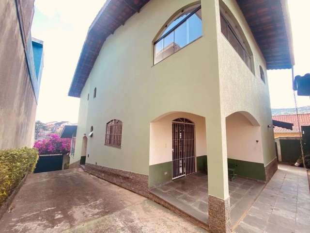 Casa com 3 dormitórios à venda, 337 m² por R$ 1.500.000,00 - Vila Nova - Mairiporã/SP