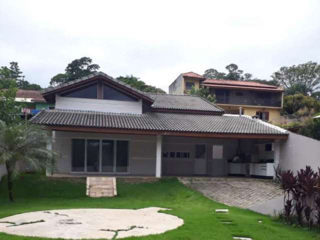 Casa com 3 dormitórios à venda, 250 m² por R$ 1.050.000,00 - Chácara Bela Vista - Mairiporã/SP