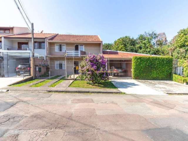 Sobrado de frente para rua à venda, 4 quartos sendo uma suíte, no Bairro Portão, Curitiba/PR.