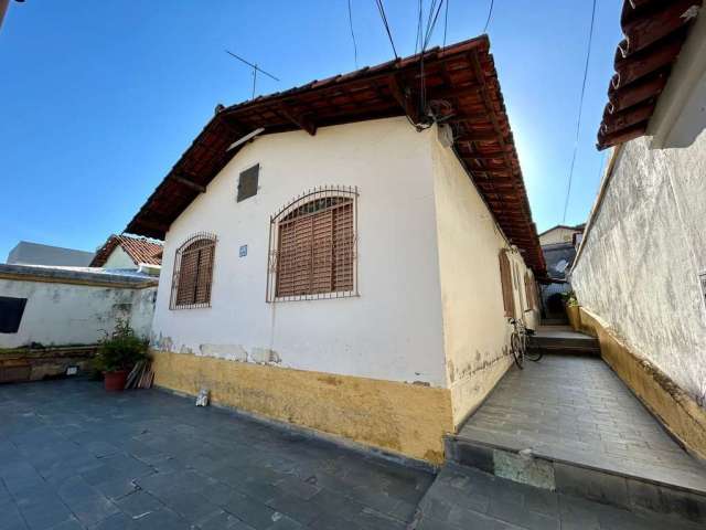 Casa à venda no bairro Santa Mônica em Belo Horizonte/MG