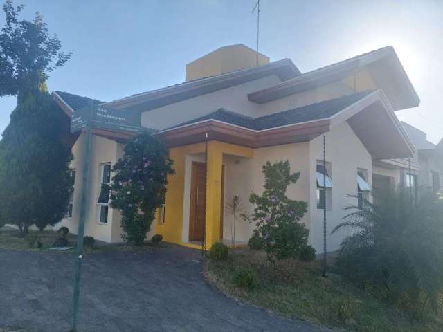 Casa com 3 quartos à venda na Rua dos Mognos, Bairro do Gama, Caçapava, 1058 m2 por R$ 1.300.000