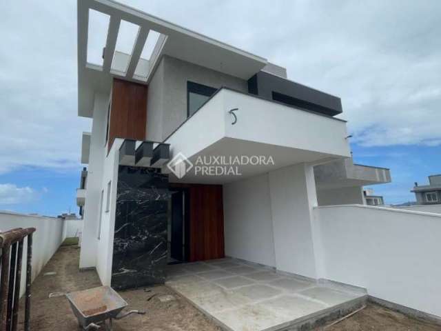 Casa com 3 quartos à venda na Rua Jardim dos Eucaliptos, 1258, Campeche, Florianópolis, 146 m2 por R$ 1.470.000