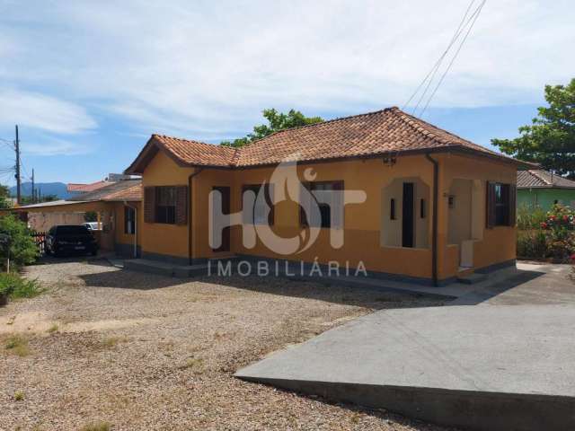 Casa com 2 quartos à venda na Rodovia Baldicero Filomeno, 1552, Ribeirão da Ilha, Florianópolis, 200 m2 por R$ 1.400.000