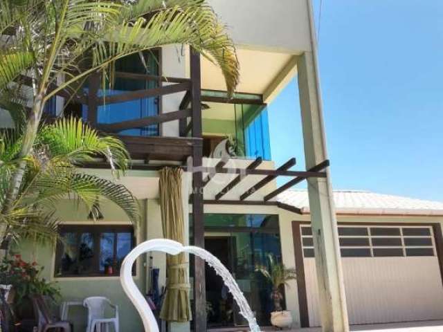 Casa com 3 quartos à venda na Rua dos Laranjais, 662, Morro das Pedras, Florianópolis, 245 m2 por R$ 1.180.000