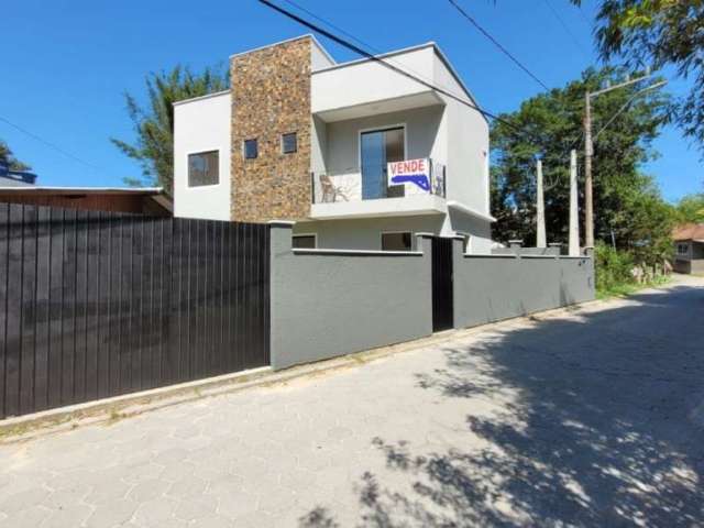 Casa com 3 quartos à venda na Servidão Amantino Cameu, 92, Rio Tavares, Florianópolis, 120 m2 por R$ 820.000