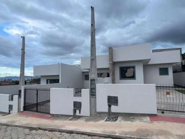 Casa com 2 quartos à venda na Francisco De Assis Arruda, 104, Forquilhas, São José, 56 m2 por R$ 350.000