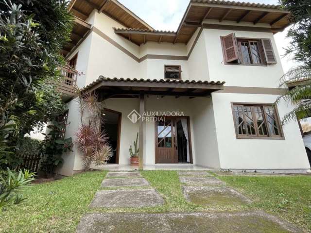 Casa com 3 quartos à venda na Rua Reverendo Gelson dos Santos Castro, 514, Rio Tavares, Florianópolis, 165 m2 por R$ 1.899.000