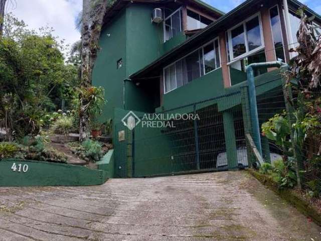 Casa com 2 quartos à venda na Rua Felicidade Maria da Silva, 410, Armação do Pântano do Sul, Florianópolis, 191 m2 por R$ 1.385.000