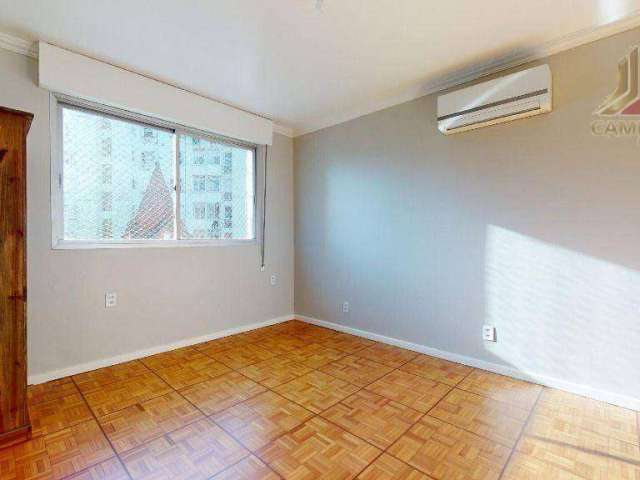 Vendo no Centro de Porto Alegre. Apartamento de um dormitório, com garagem e elevador.