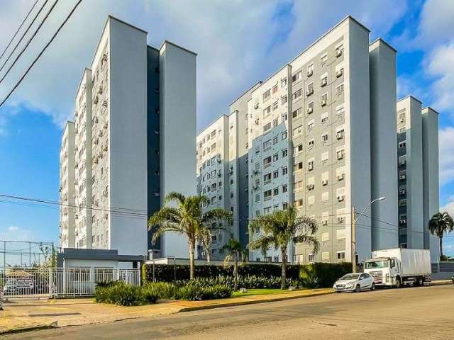 Vendo apartamento de três dormitórios, com suíte, elevador e garagem, bairro Passo das Pedras em Porto Alegre