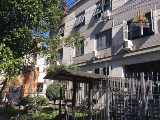 Vendo apartamento de dois dormitórios na Avenida Getulio Vargas esquina com José de Alencar no Bairro Menino Deus em Porto Alegre