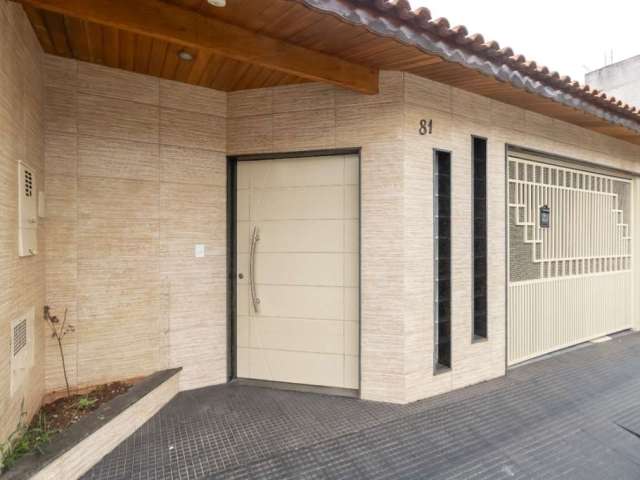 Aconchegante casa tipo para venda com 2 quartos, 240m²