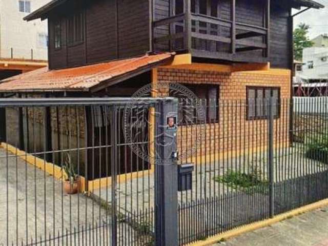 Casa com 5 quartos à venda no Sambaqui, Florianópolis , 200 m2 por R$ 2.199.000