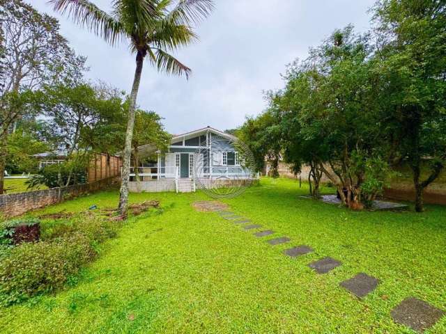 Casa com 3 quartos para alugar no Armação do Pântano do Sul, Florianópolis  por R$ 5.500