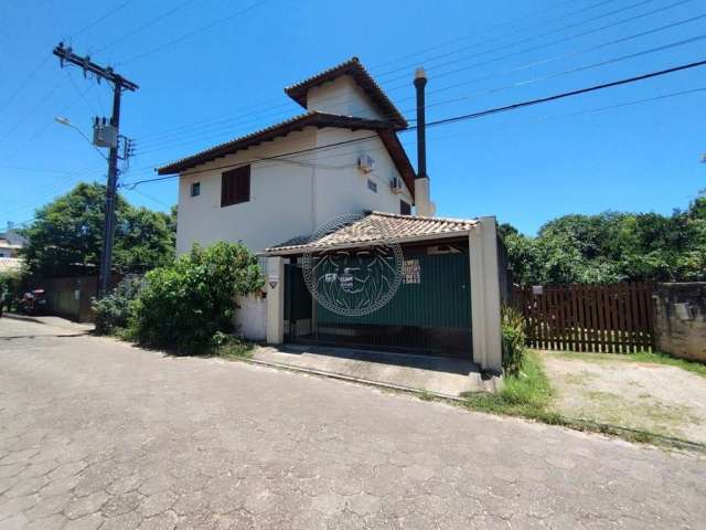 Casa com 3 quartos para alugar no Rio Tavares, Florianópolis , 230 m2 por R$ 7.590