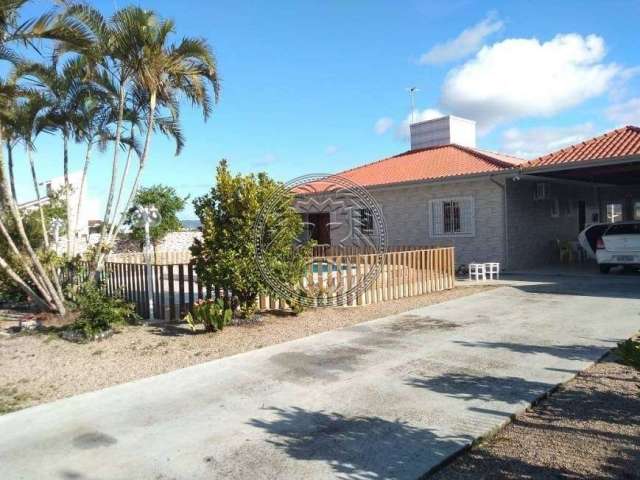 Casa com 4 quartos à venda no Campeche, Florianópolis  por R$ 1.700.000