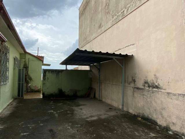 Casa com 4 dormitórios à venda, 83 m² por R$ 800.000,00 - Santa Catarina - Juiz de Fora/MG