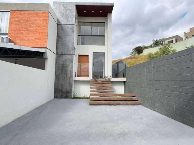 Casa com 3 dormitórios à venda, 105 m² por R$ 570.000 - Jardim São João - Juiz de Fora/MG