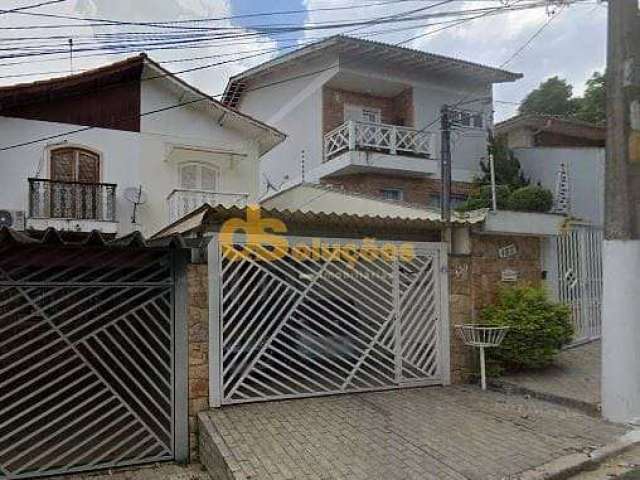 Sobrado à venda com 3 dormitórios na Zona Norte em Rua Eugênio da Silva, Horto Florestal, São Paulo