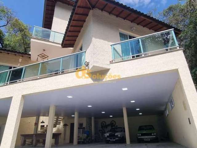 Casa à venda com 1600m² e 8 vagas de garagem, Condomínio Sausalito, Mairiporã, SP