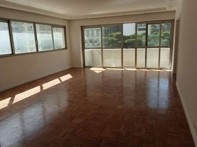 Apartamento para locação, 168 metros ,  ao lado metro Oscar Freire, São Paulo, SP