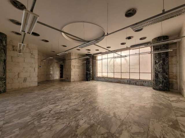 Sala comercial para alugar na Rua Uruguai, 277, Centro Histórico, Porto Alegre por R$ 21.000