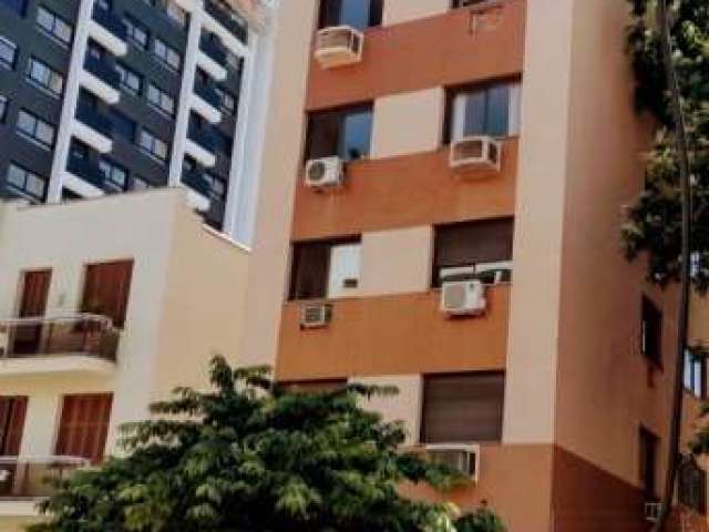 Apartamento com 3 quartos à venda na Rua Professor Duplan, 88, Rio Branco, Porto Alegre por R$ 700.000