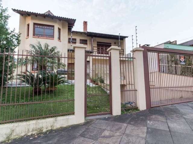 Casa com 5 quartos para alugar na Rua Senegal, 170, Vila Ipiranga, Porto Alegre por R$ 9.000