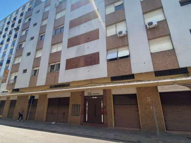 Apartamento com 2 quartos para alugar na Rua General Bento Martins, 66, Centro Histórico, Porto Alegre por R$ 2.200