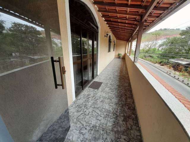 Casa para venda possui 180 metros quadrados com 3 quartos em Carlos Chagas - Juiz de Fora - MG