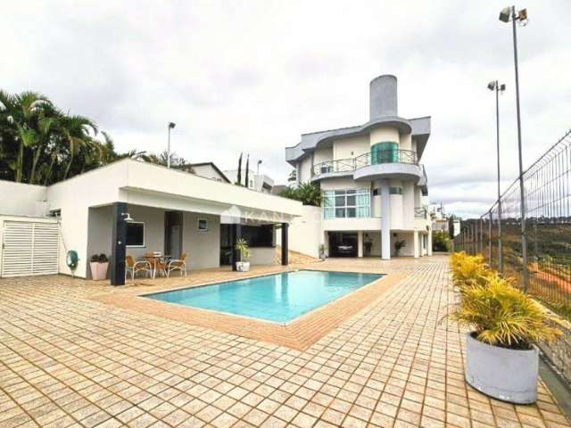 Casa com 6 dormitórios à venda, 484 m² por R$ 2.800.000 - São Pedro - Juiz de Fora/MG