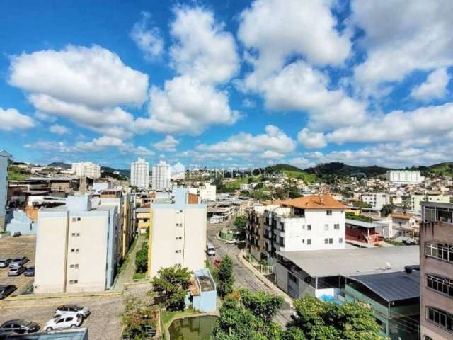 Apartamento com 2 dormitórios à venda, 58 m² por R$ 170.000 - Bandeirantes - Juiz de Fora/MG