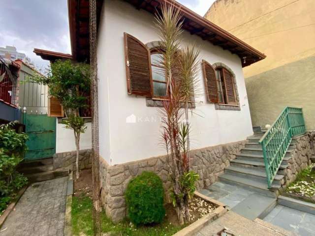 Casa com 2 dormitórios à venda, 130 m² por R$ 550.000 - Granbery - Juiz de Fora/MG