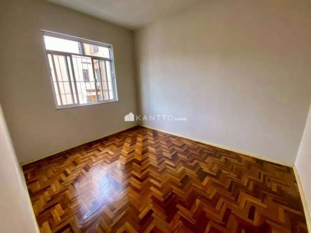 Apartamento com 3 dormitórios à venda, 63 m² por R$ 229.000 - Centro - Juiz de Fora/MG