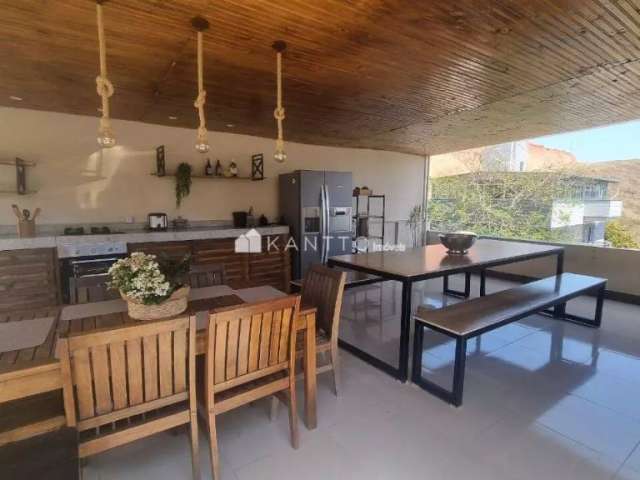 Casa com 3 dormitórios à venda, 250 m² por R$ 789.000 - Quintas das Avenidas - Juiz de Fora/MG