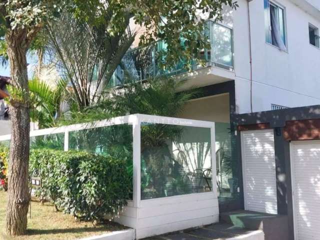 Casa com 3 dormitórios à venda, 133 m² por R$ 900.000 - Parque Jardim da Serra - Juiz de Fora/MG