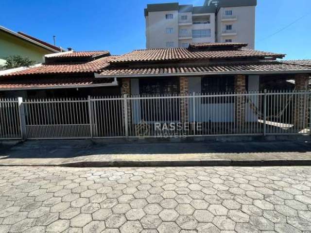 Casa no bairro gravatá, navegantes-sc