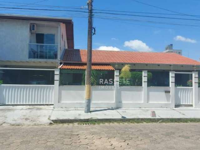 Casa no gravatá de navegantes - sc, apenas 590 metros do mar