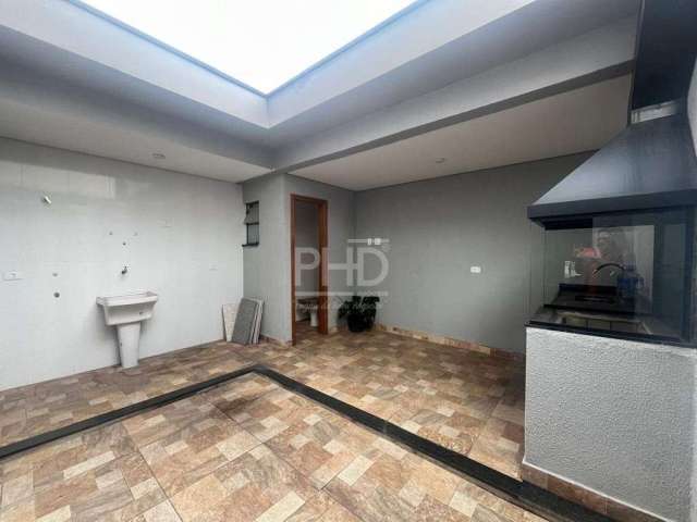 Sobrado com 3 Suítes e 5 banheiros à Venda, 173 m² por R$ 980.000