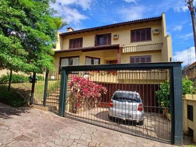 EMICREI VENDE BELÍSSIMA Casa com 03 dormitórios,  318m² por R$ 1.490.000,00 - Jardim América - São Leopoldo/RS