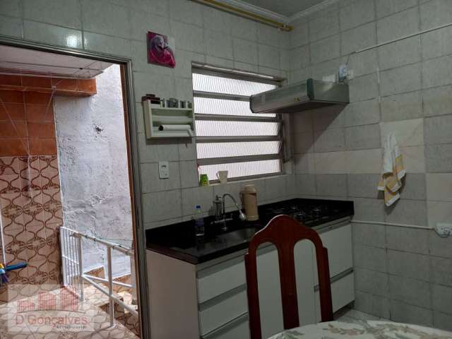 Sobrado em Conceição - Diadema com 2 dormitórios e suíte por R$ 800.000,00 - Venda e Locação