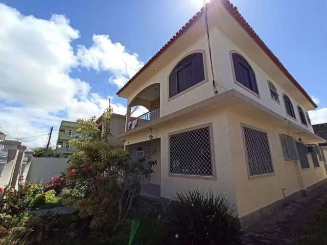 Casa com 3 dormitórios para alugar, 120 m² por R$ 1.700,00 - Parque Corrientes - Campos dos Goytacazes/RJ