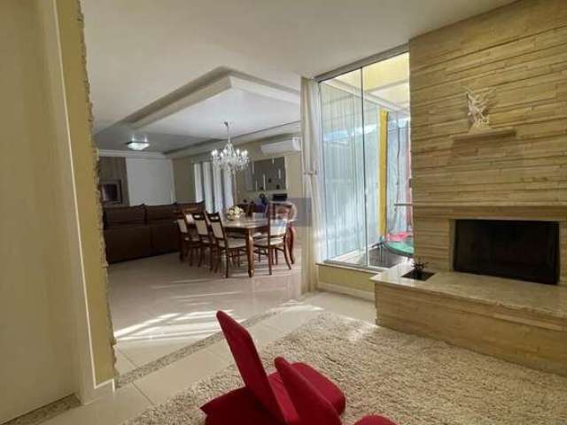 Apartamento à venda no bairro Estreito - Florianópolis/SC