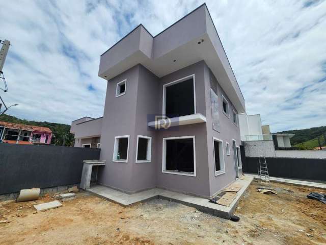 Sobrado à venda no bairro Potecas - São José/SC