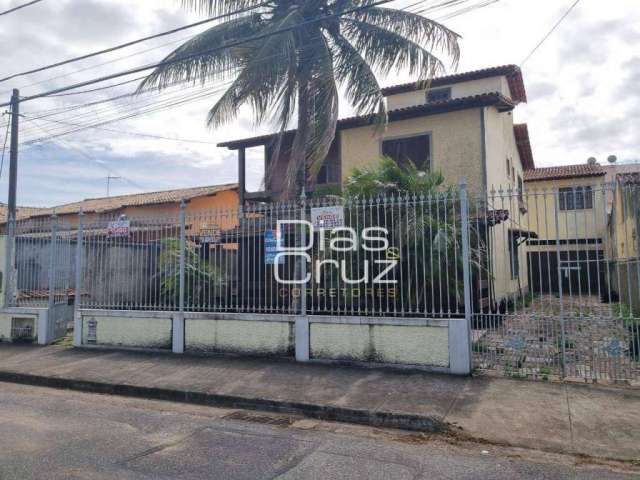 Casa com 4 dormitórios à venda, 234 m² por R$ 650.000,00 - Centro - Rio das Ostras/RJ