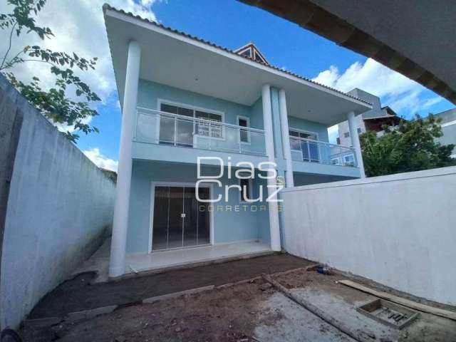 Casa com 4 dormitórios à venda, 144 m² por R$ 690.000,00 - Jardim Bela Vista - Rio das Ostras/RJ