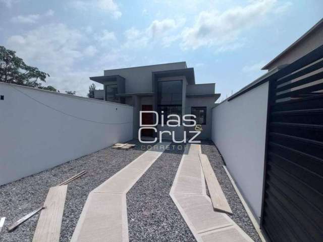 Casa com 2 dormitórios à venda, 60 m² por R$ 275.000,00 - Enseada das Gaivotas - Rio das Ostras/RJ