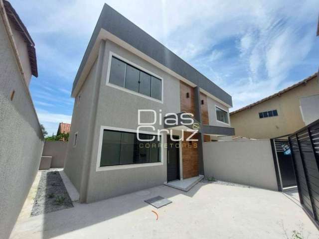 Casa com 3 dormitórios à venda, 94 m² por R$ 480.000,00 - Village Rio das Ostras - Rio das Ostras/RJ